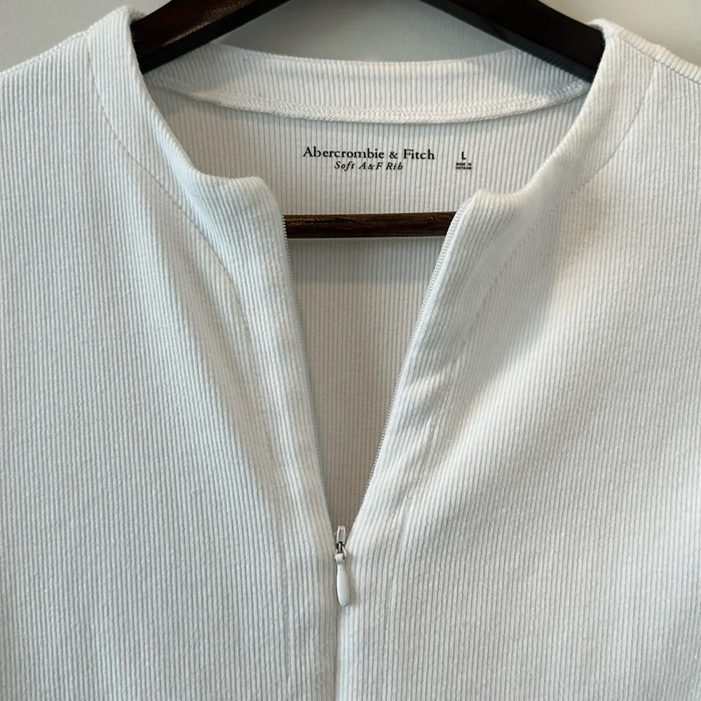 Abercrombie Ribbed White Bodysuit Long Sleeve Basic Capsule Casual Size Large - Picture 4 of 11